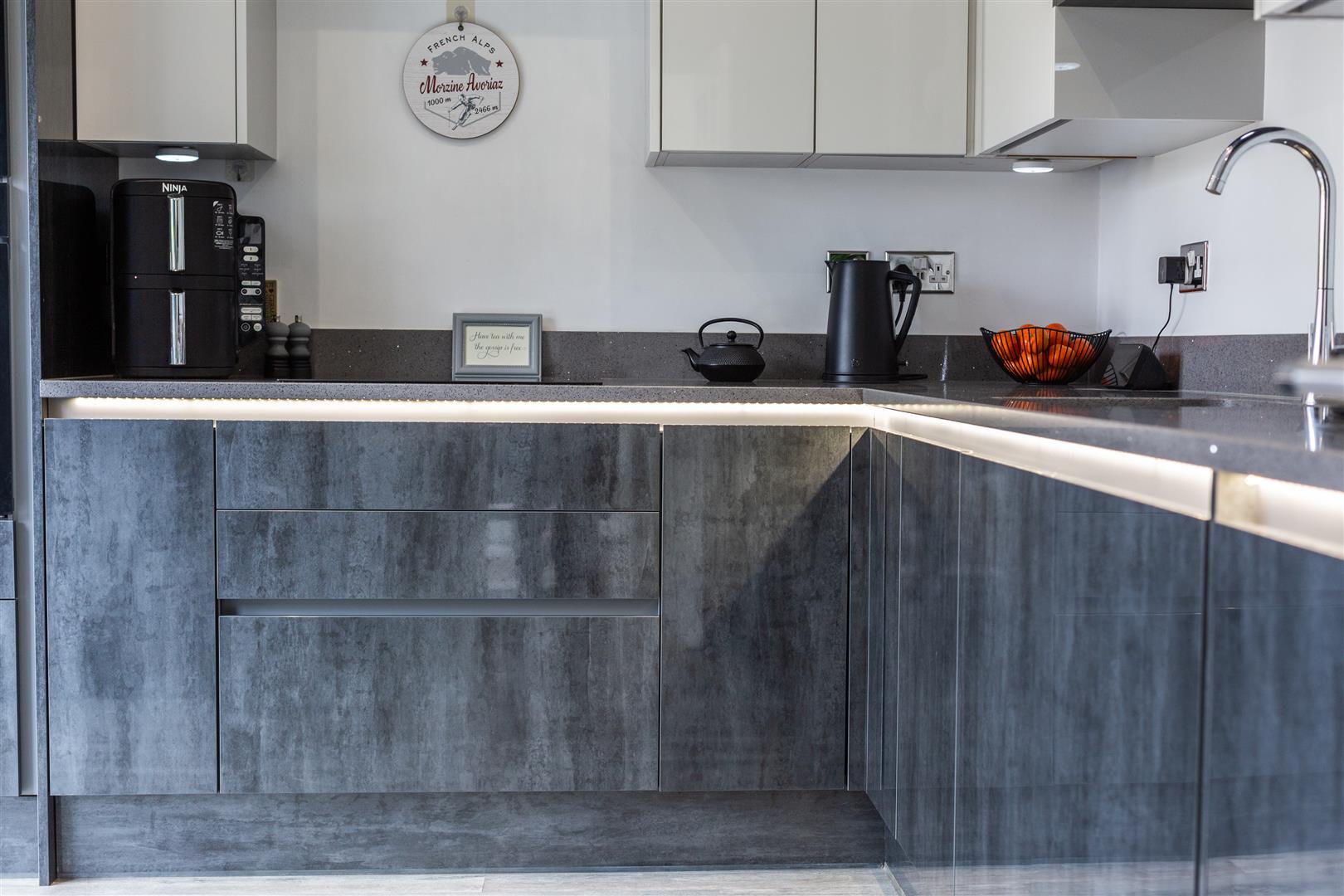 Bryn Road, Loughor, Swansea, SA4 6PR